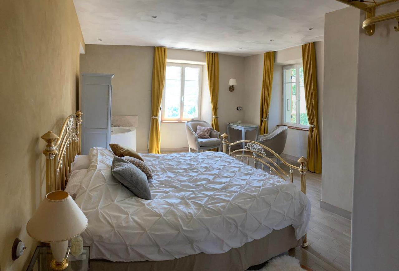 Domaine De Combe Beluze Bed & Breakfast Mison